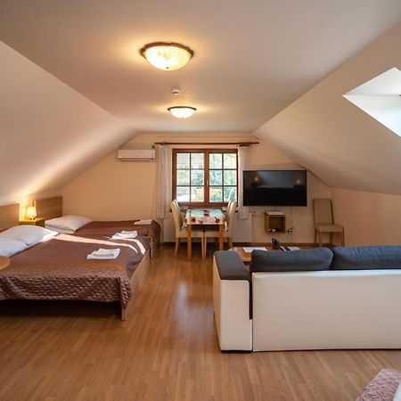 Apartman A Ubytovani U Machu Mikulov Εξωτερικό φωτογραφία