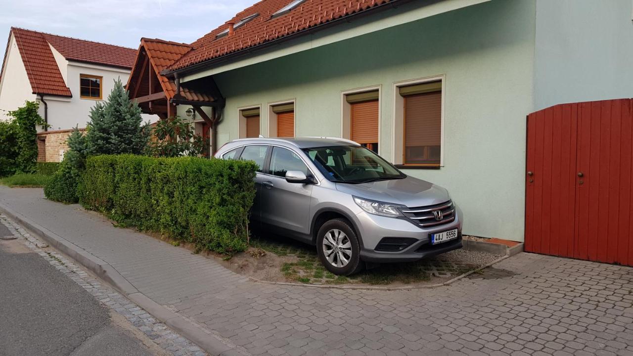 Apartman A Ubytovani U Machu Mikulov Εξωτερικό φωτογραφία
