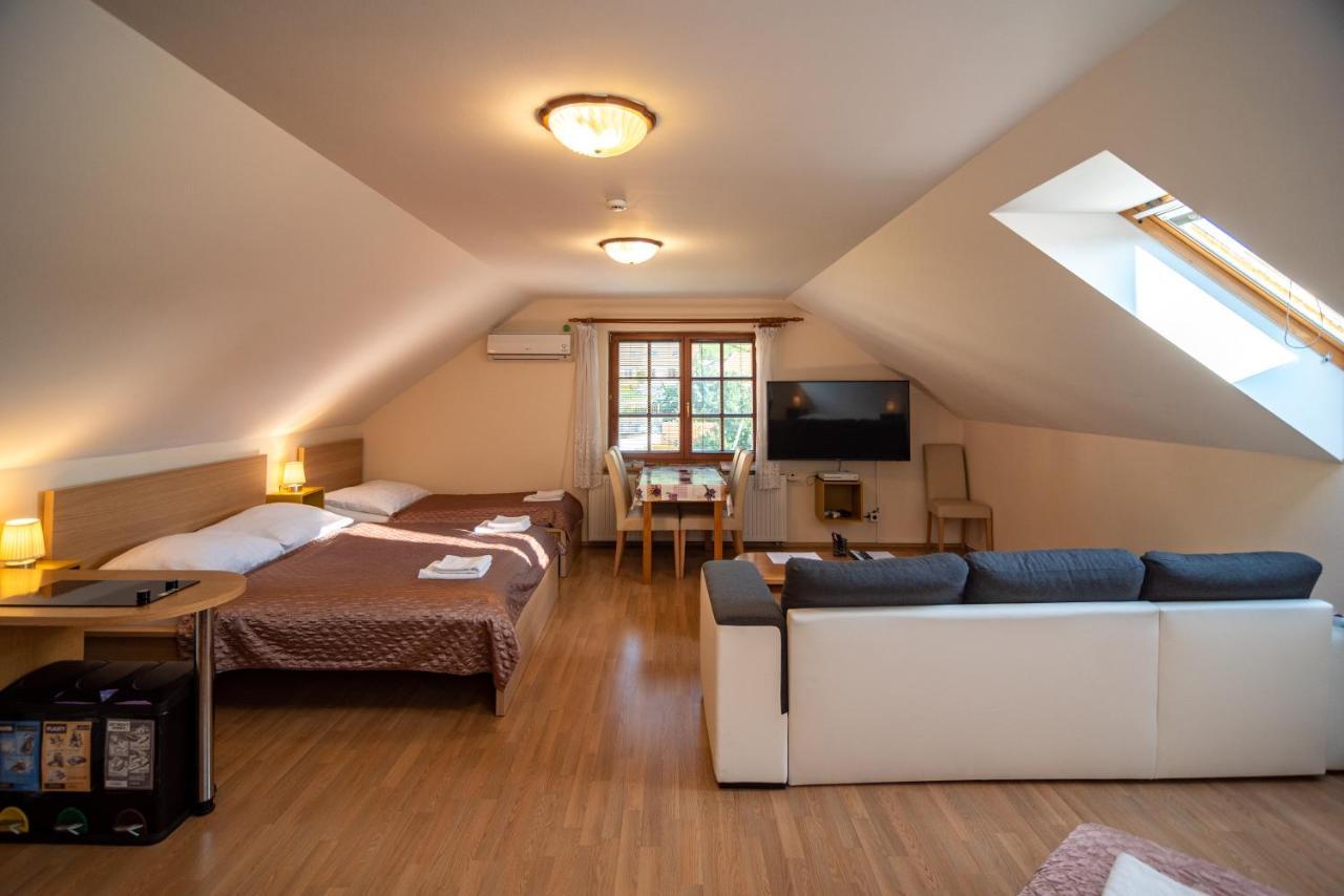 Apartman A Ubytovani U Machu Mikulov Εξωτερικό φωτογραφία