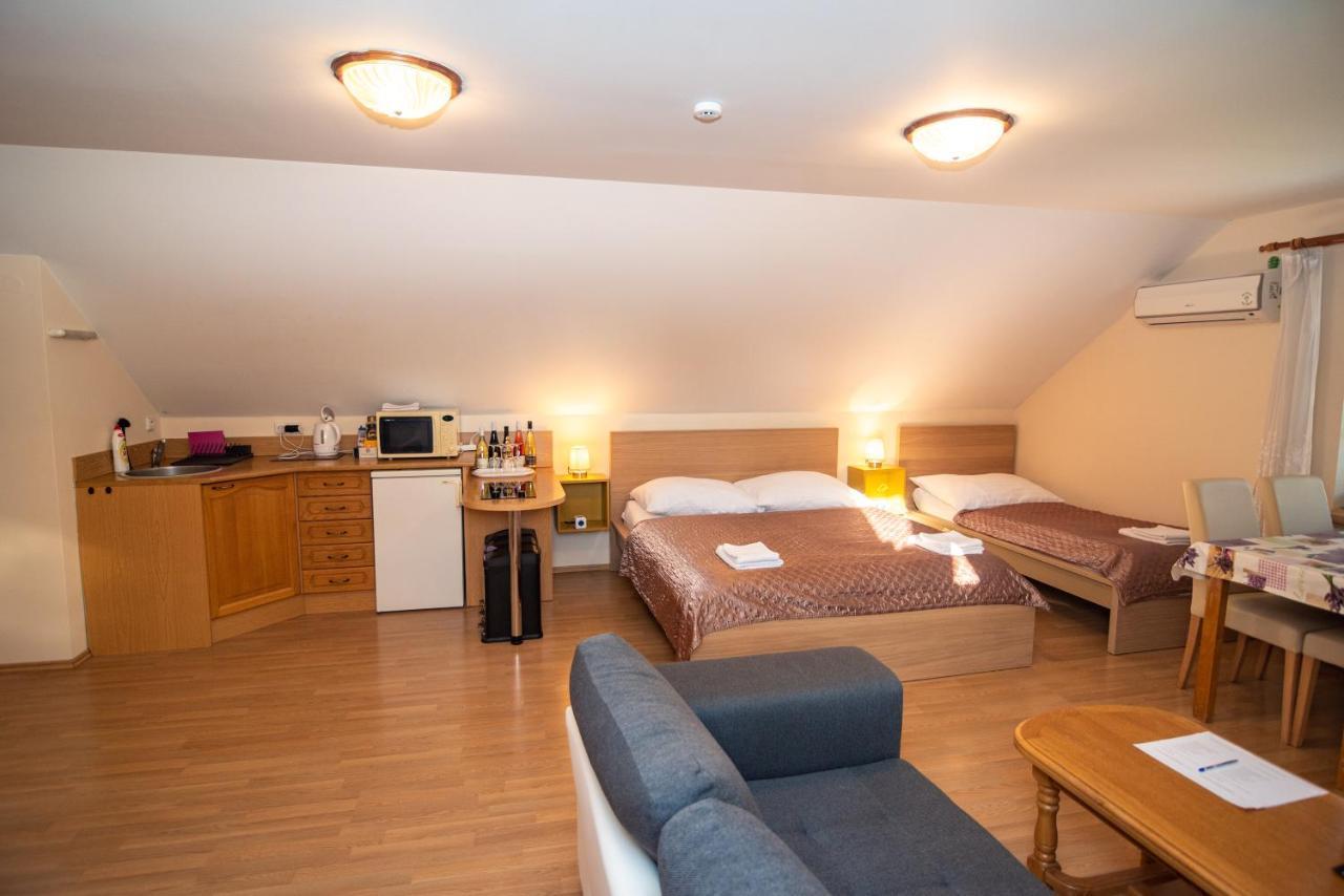 Apartman A Ubytovani U Machu Mikulov Εξωτερικό φωτογραφία