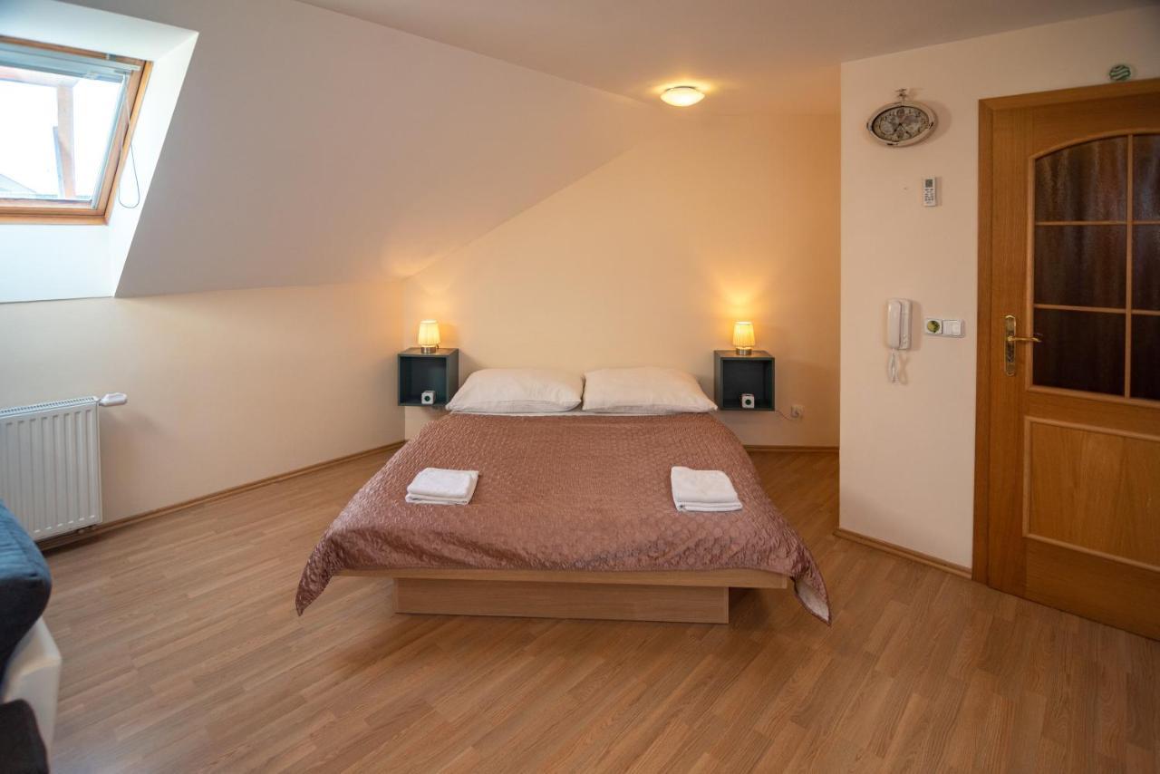 Apartman A Ubytovani U Machu Mikulov Εξωτερικό φωτογραφία